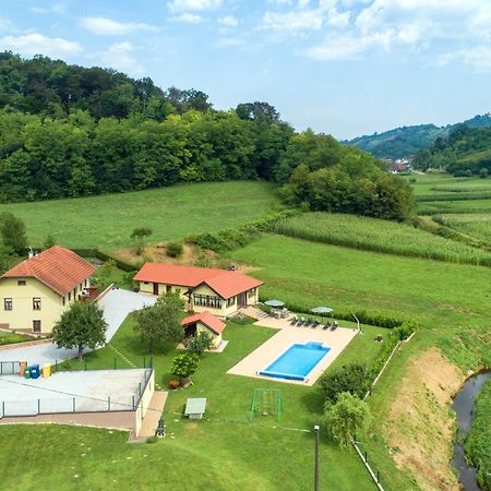 Ruralna Kuca 'Villa Zagorka' Za Odmor Sa Bazenom I Bocalistem Donja Pacetina エクステリア 写真